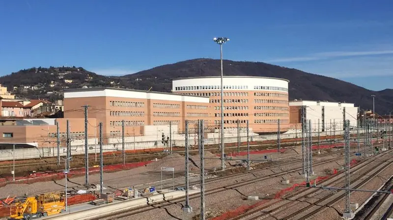 Il retro del Palagiustizia