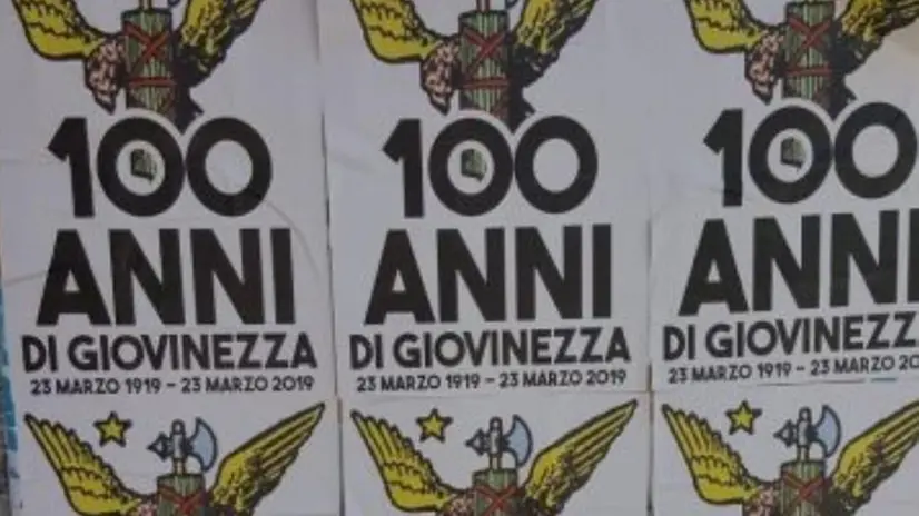 Castegnato: manifesti inneggianti al fascismo, è polemica © www.giornaledibrescia.it