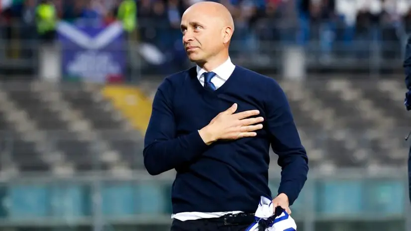 Eugenio Corini sotto la curva Nord