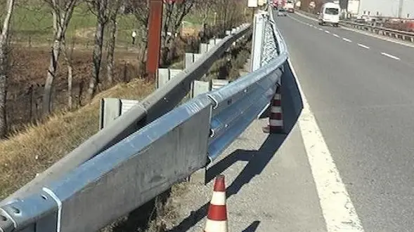 I guardrail. L’oggetto della polemica sulla Statale  42