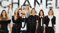 È morto Karl Lagerfeld direttore creativo di Chanel e Fendi