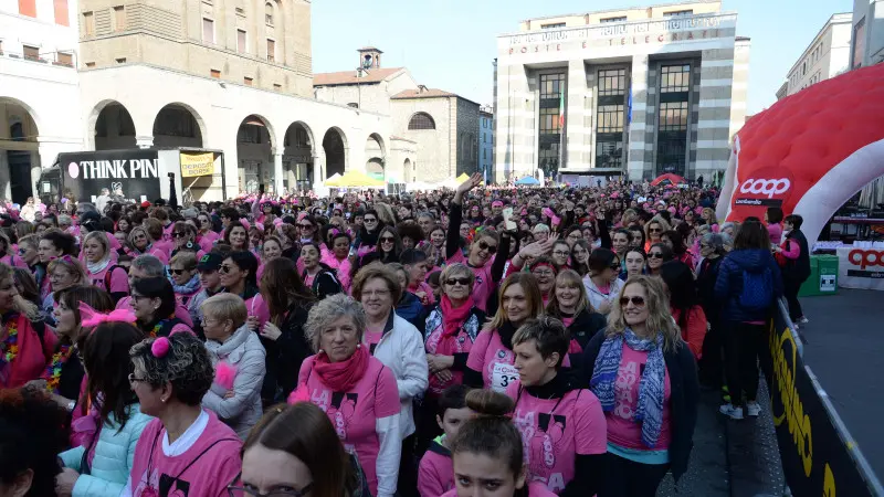 La Corsa Rosa conquista il centro