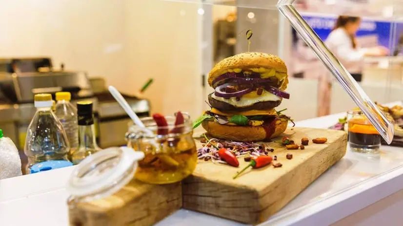 Non mancheranno hamburger gourmet e street food