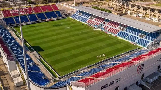 Cagliari. Lo stadio temporaneo del capoluogo sardo, altro modello per risolvere l’emergenza bresciana - © www.giornaledibrescia.it