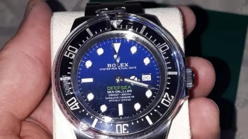 Stava acquistando un Rolex da 14mila euro con carta straccia - © www.giornaledibrescia.it