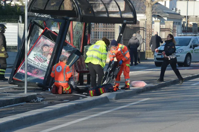 Tremendo incidente in via Branze a Brescia