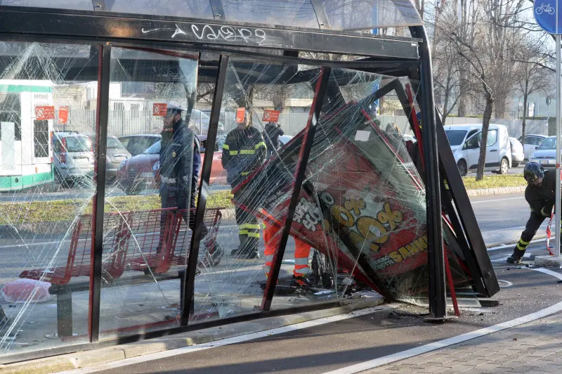 Tremendo incidente in via Branze a Brescia