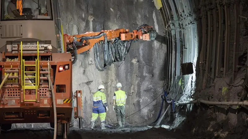 Un cantiere della Tav in Francia - Foto Ansa/Guido Montano