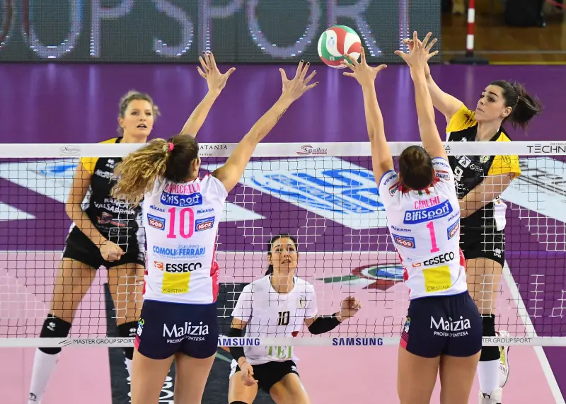 Pallavolo, serie A1 femminile: Valsabbina Brescia-Igor Novara 3-2