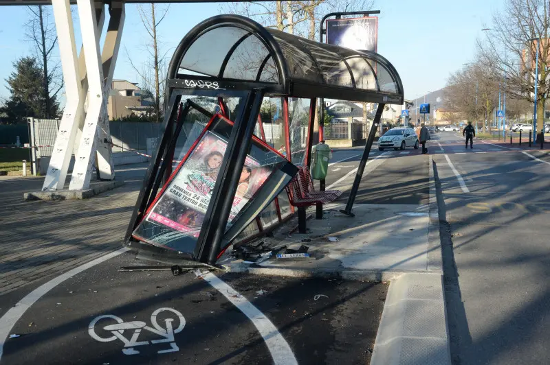 Tremendo incidente in via Branze a Brescia