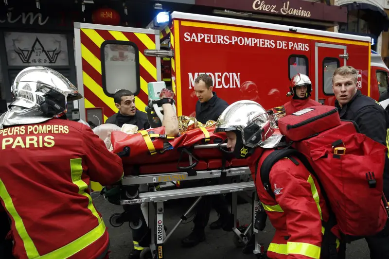Parigi, si aggrava il bilancio dell'esplosione in una panetteria
