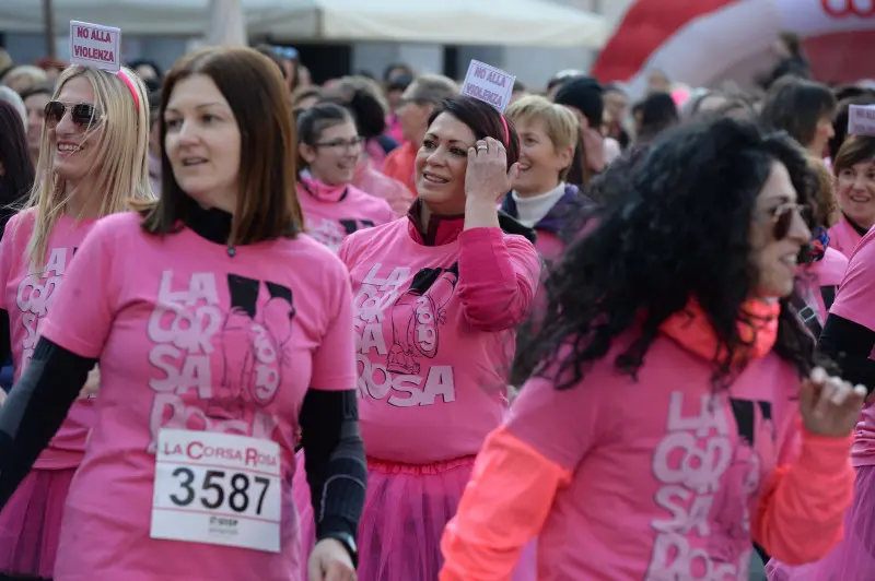 La Corsa Rosa conquista il centro