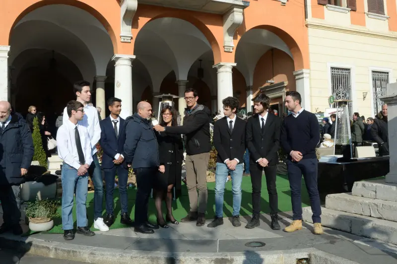 In piazza con noi a Lonato