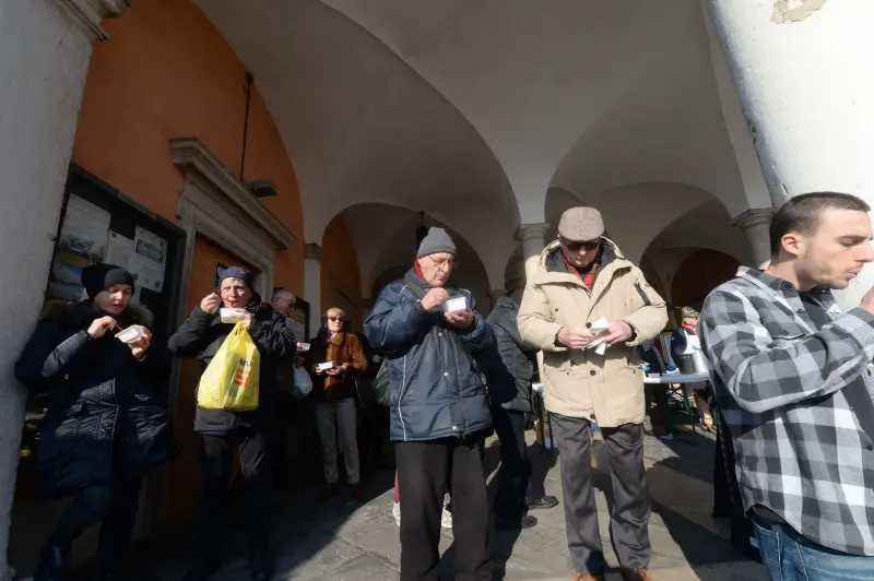 In piazza con noi a Lonato