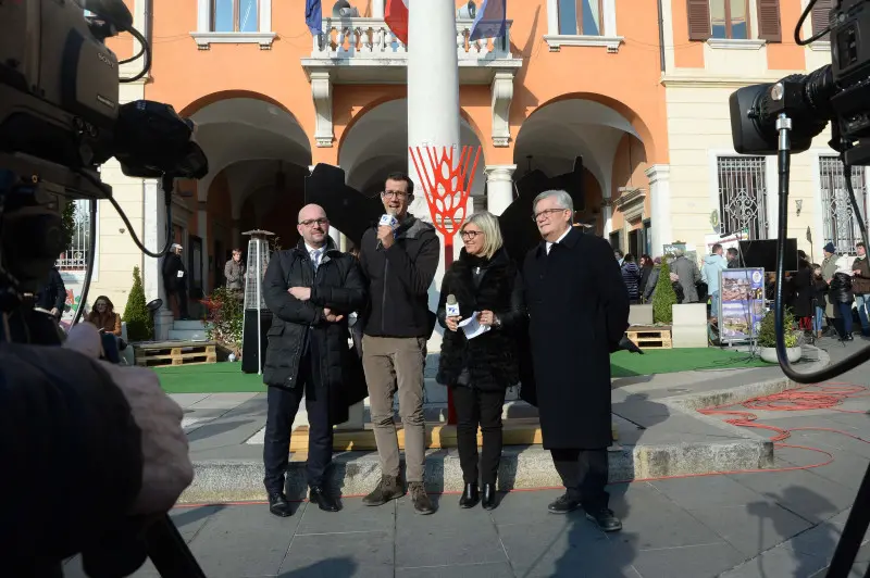 In piazza con noi a Lonato