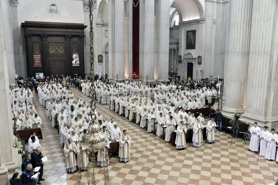 La messa Crismale in cattedrale