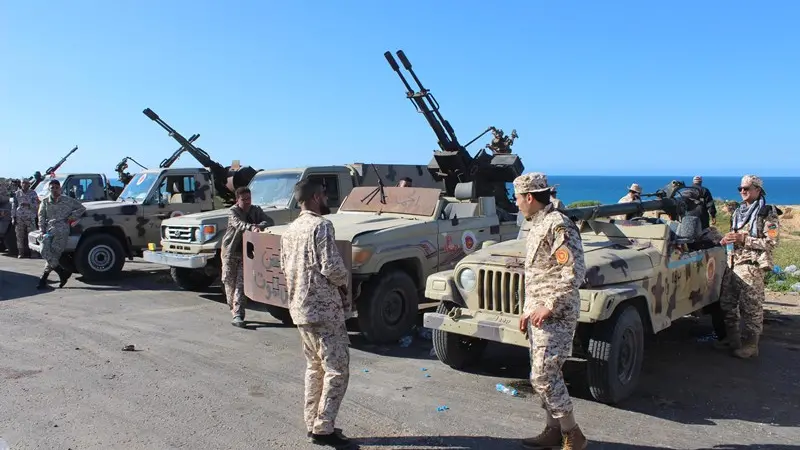 Libia, mezzi del governo di Tripoli schierati - Foto Ansa  © www.giornaledibrescia.it