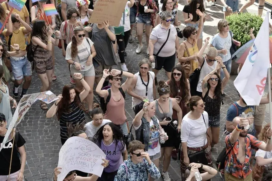 Brescia Pride, in ottomila al corteo della seconda edizione