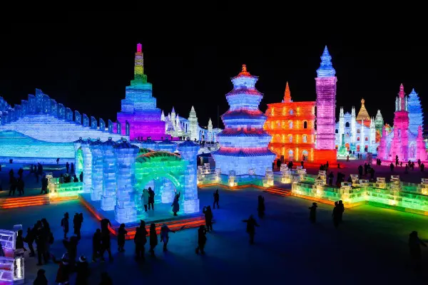 La città di ghiaccio allestita ad Harbin, in Cina