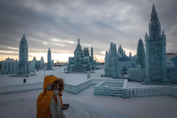 La città di ghiaccio allestita ad Harbin, in Cina