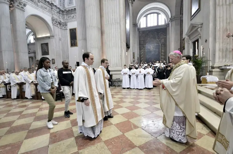 La messa Crismale in cattedrale