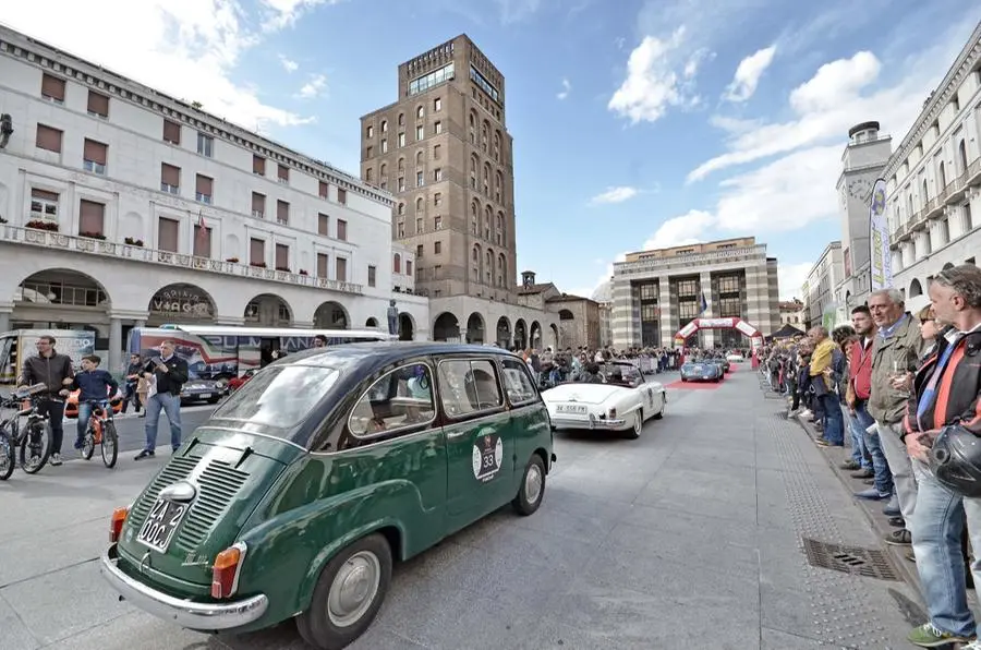 500 Miglia Touring, l'arrivo in città