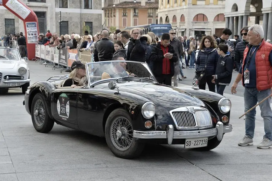 500 Miglia Touring, l'arrivo in città