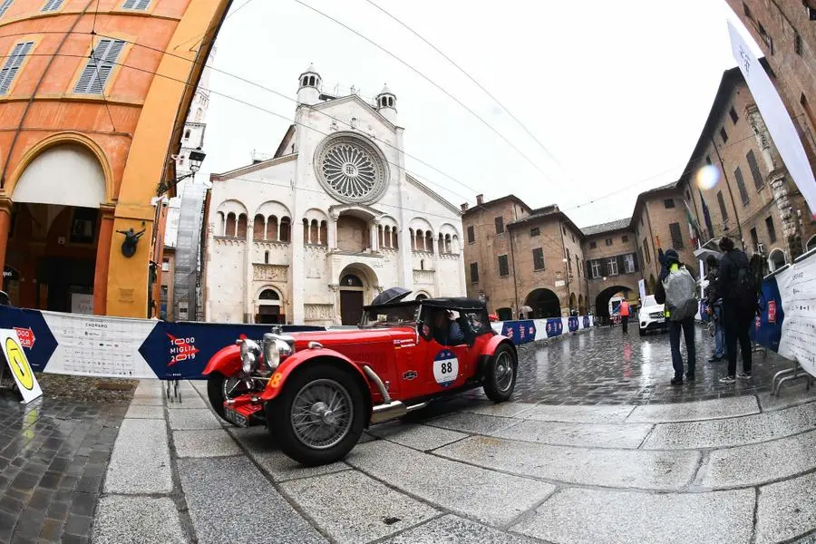Mille Miglia 2019, il passaggio a Modena