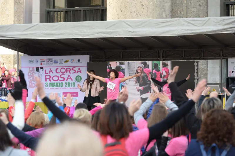 La Corsa Rosa conquista il centro