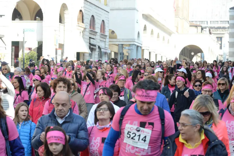 La Corsa Rosa conquista il centro