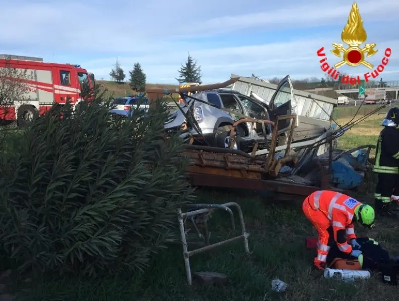 Lonato, drammatico schianto in autostrada