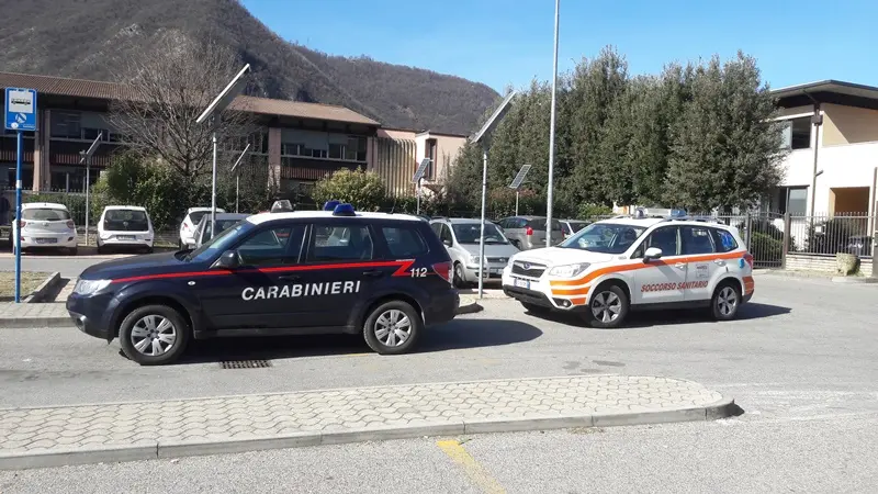 Vobarno, spray urticante al Perlasca: una ventina di studenti soccorsi
