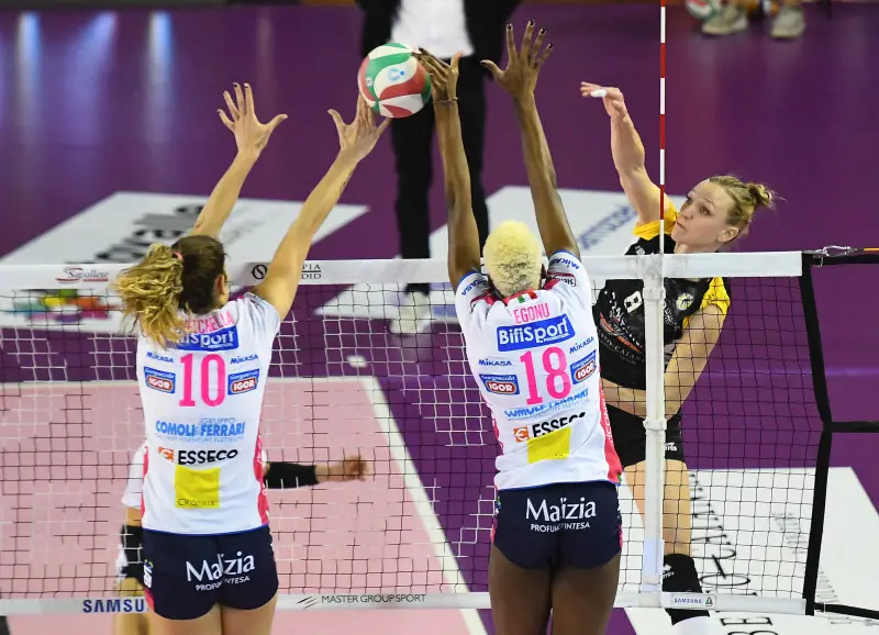 Pallavolo, serie A1 femminile: Valsabbina Brescia-Igor Novara 3-2