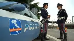 Una pattuglia della Polizia Stradale in A4 - © www.giornaledibrescia.it