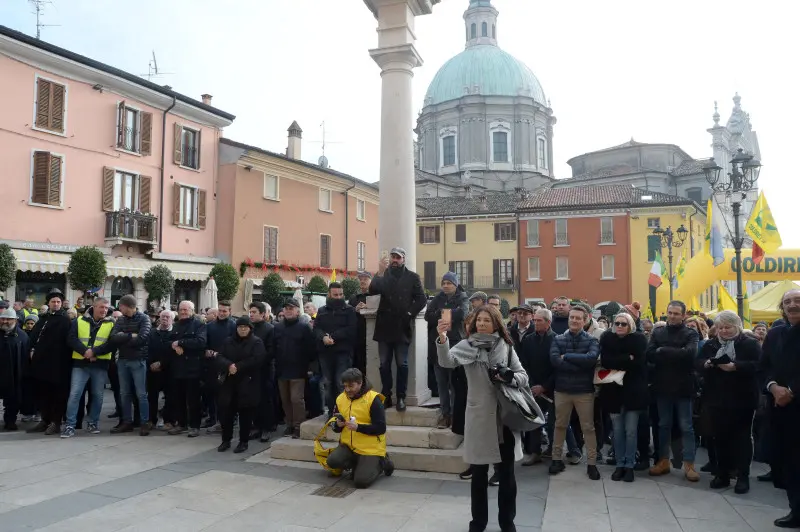 In piazza con noi a Lonato