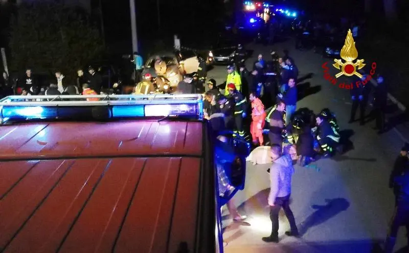 Tragedia in discoteca al concerto di Sfera Ebbasta: 6 morti nella calca