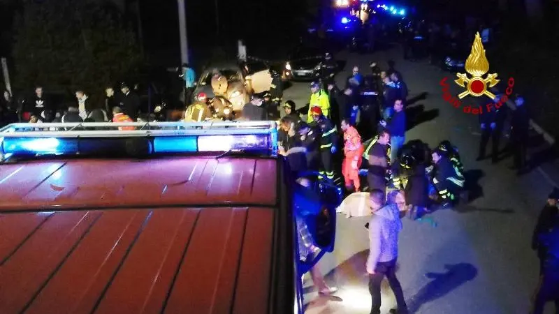 Tragedia in discoteca al concerto di Sfera Ebbasta: 6 morti nella calca