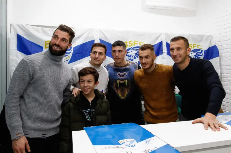 Brescia Calcio, autografi e selfie per il nuovo calendario 2019