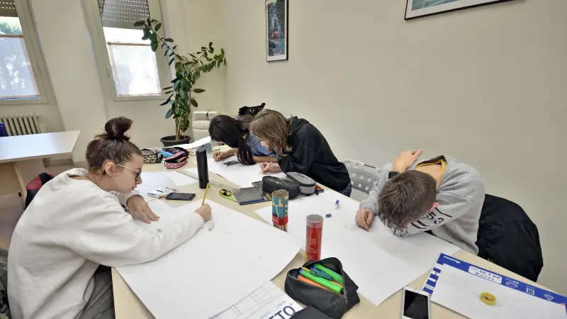 Studenti e studentesse del Foppa e del Lunardi a confronto con la Natività
