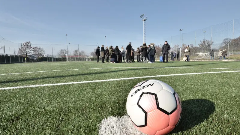 Badia, inaugurato il campo in sintetico