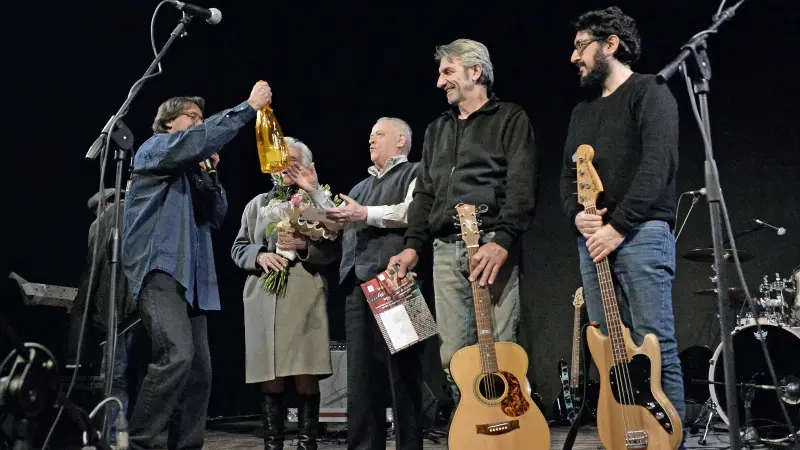 Gói de cöntàla, note di trionfo