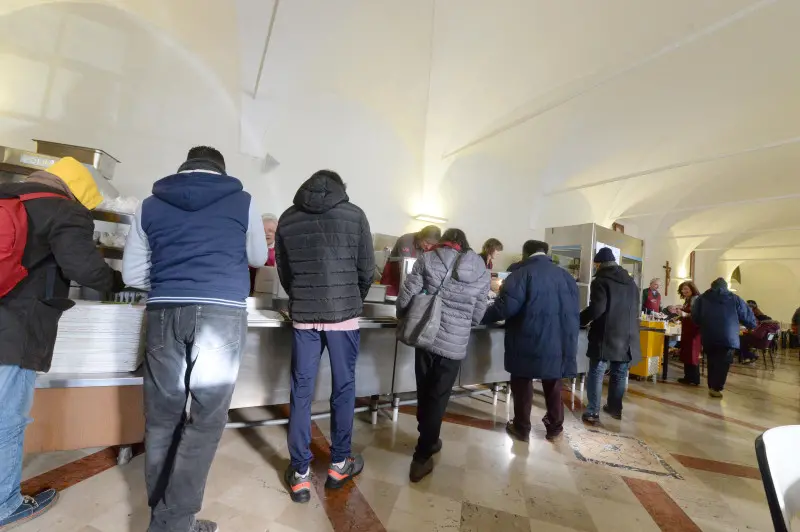 Il pranzo di Natale alla Mensa Menni