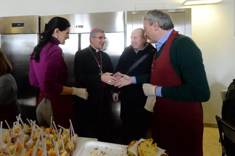 Il pranzo di Natale alla Mensa Menni