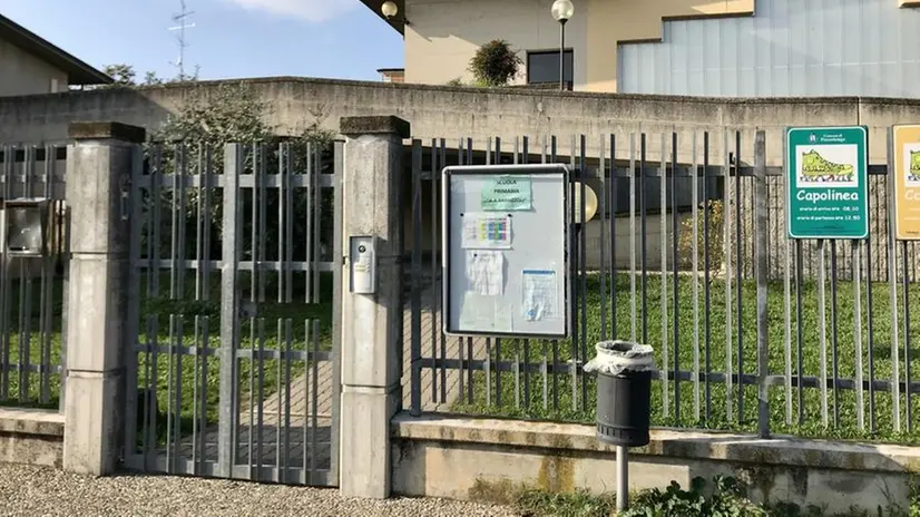 Alle elementari, coinvolti circa 25 bambini che erano in mensa - © www.giornaledibrescia.it