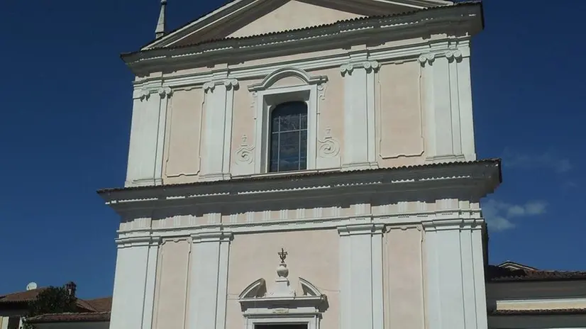 Gioiello del territorio: la facciata della chiesa di San Zenone - Foto © www.giornaledibrescia.it