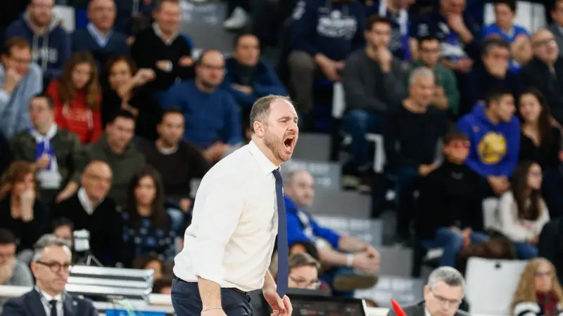 Basket, Germani-Sassari 71-95