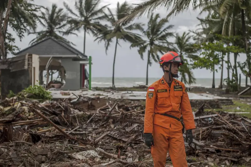 Tsunami in Indonesia, centinaia di morti e feriti