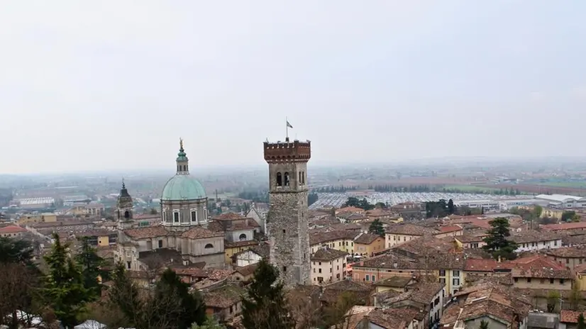 Una veduta del centro storico di Lonato - © www.giornaledibrescia.it