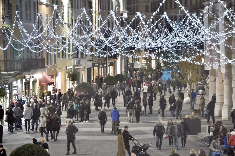 In piazza Loggia presentato il palinsesto natalizio