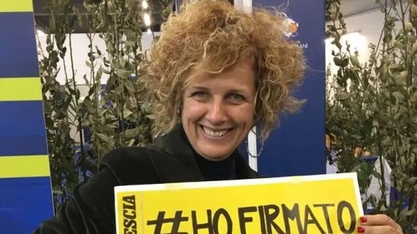 Hofirmatoanchio, la raccolta firme anche al PalaLeonessa